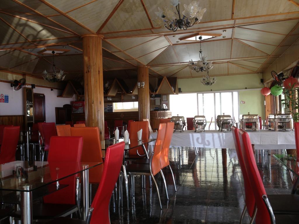 White Shell Lounge And Restaurant 호텔 Flic-en-Flacq 외부 사진